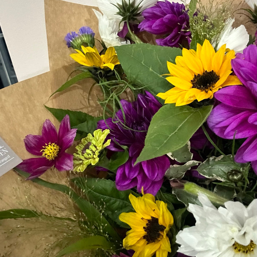 12 Month Seasonal Flower Subscription - Seasonal Bunch
