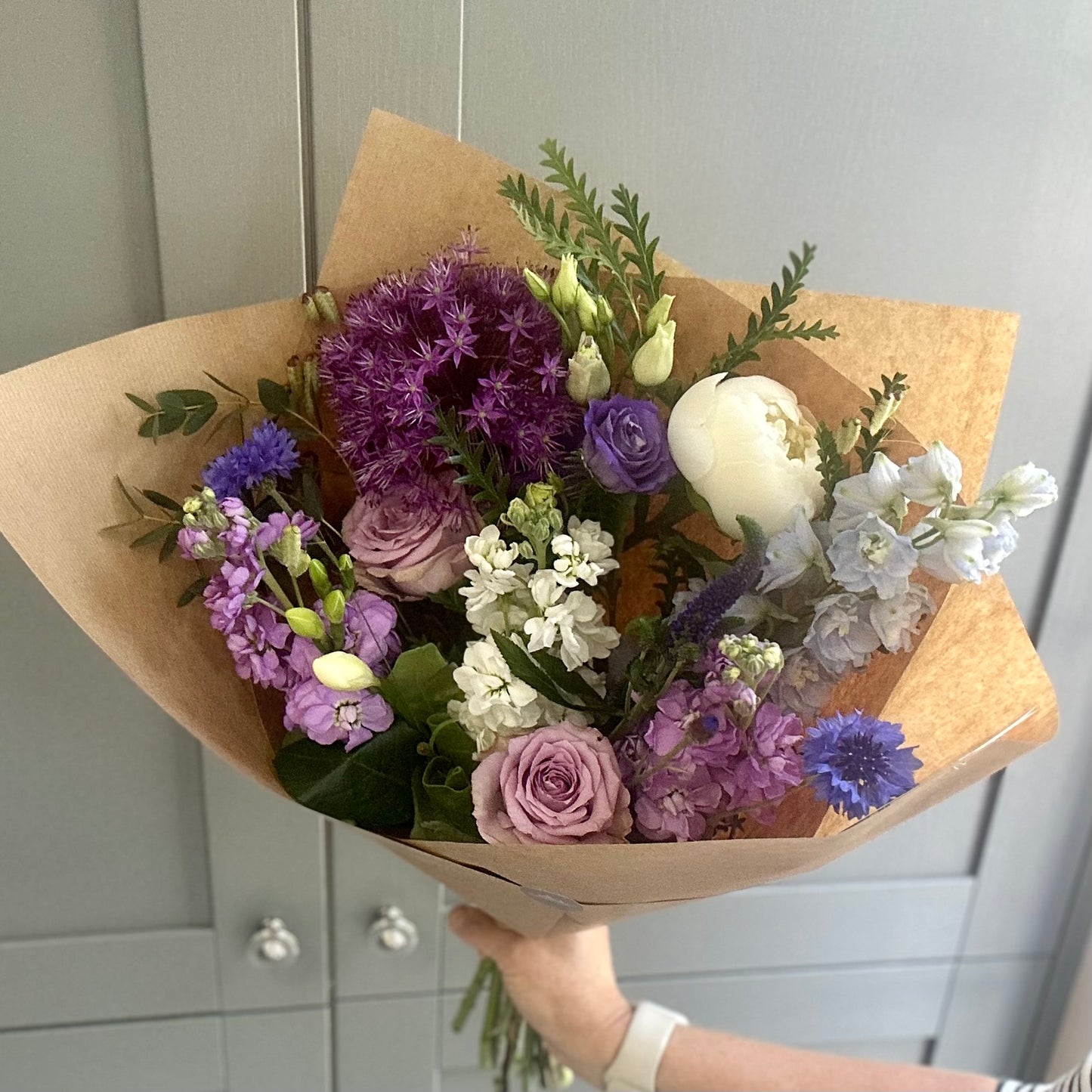 September Friday Flowers - Standard Bunch