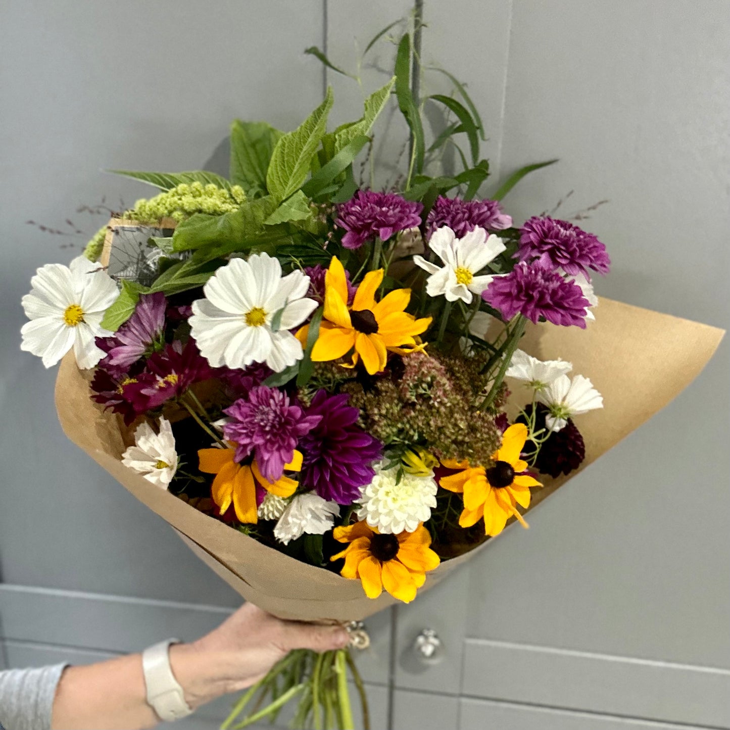 September Friday Flowers - Standard Bunch