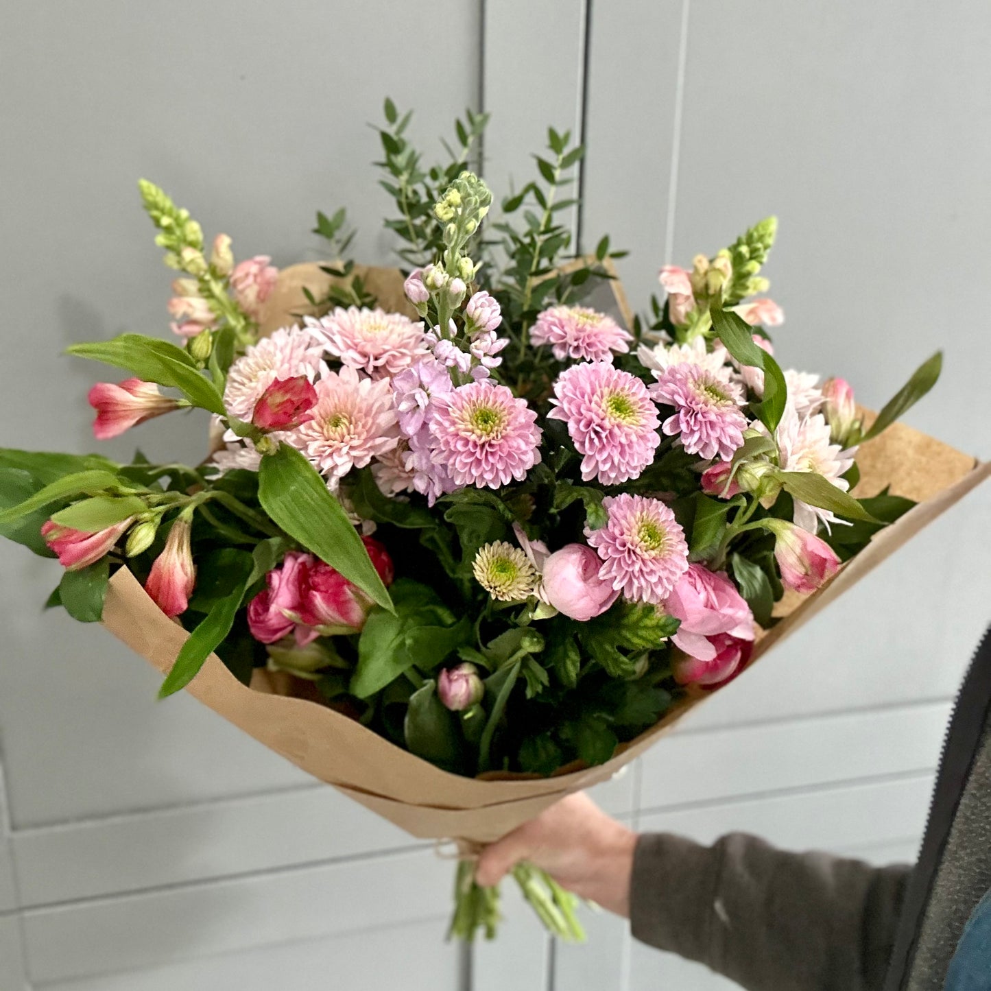 September Friday Flowers - Standard Bunch