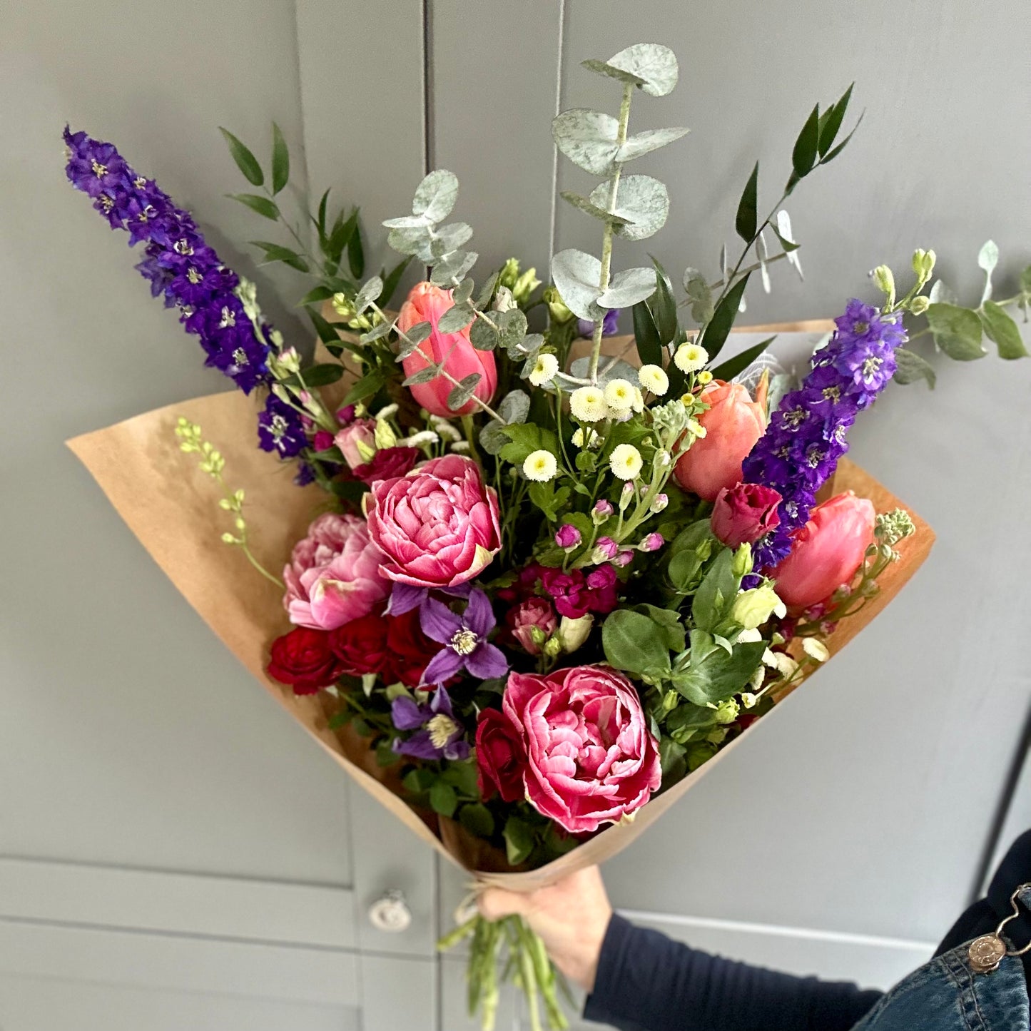 September Friday Flowers - Standard Bunch