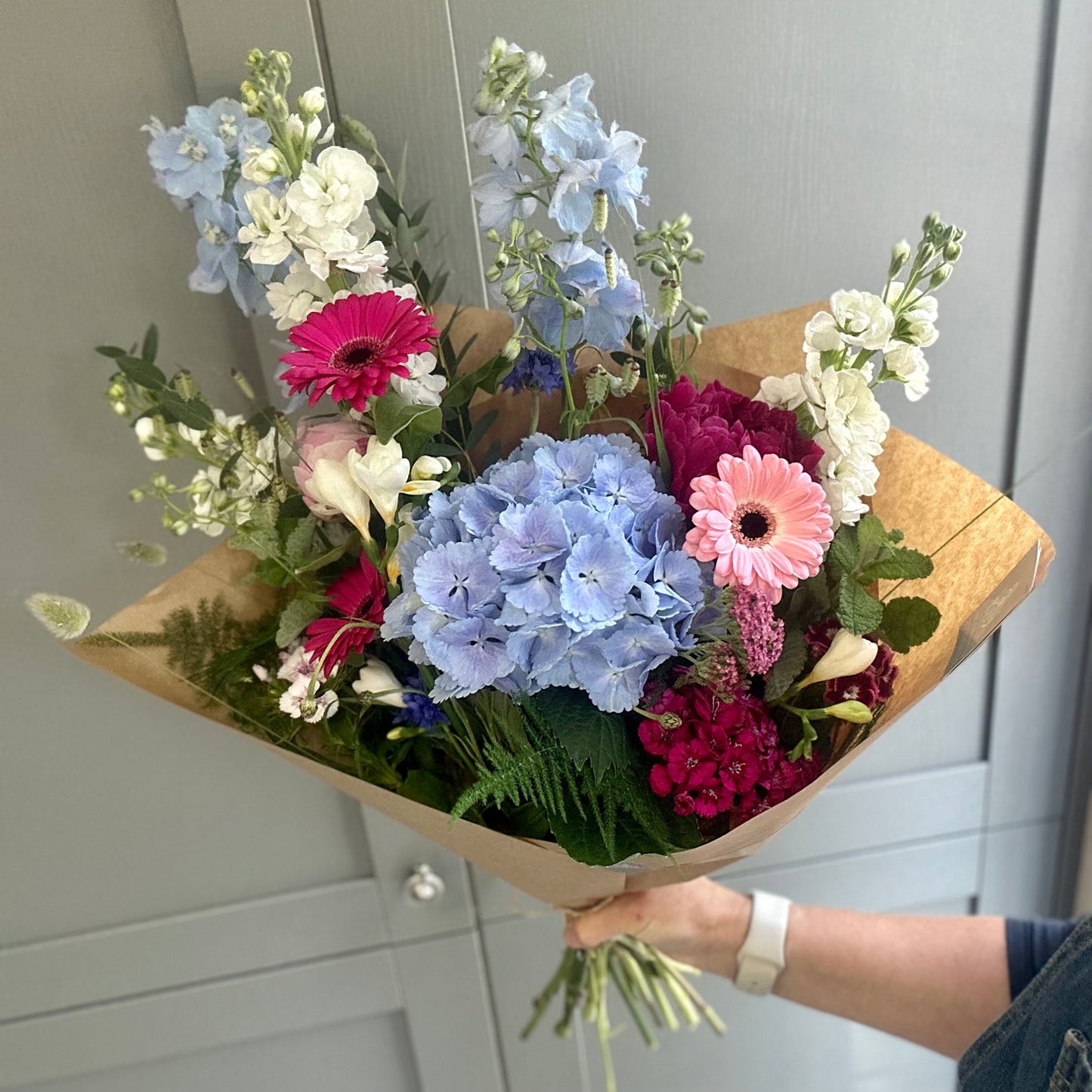 September Friday Flowers - Standard Bunch