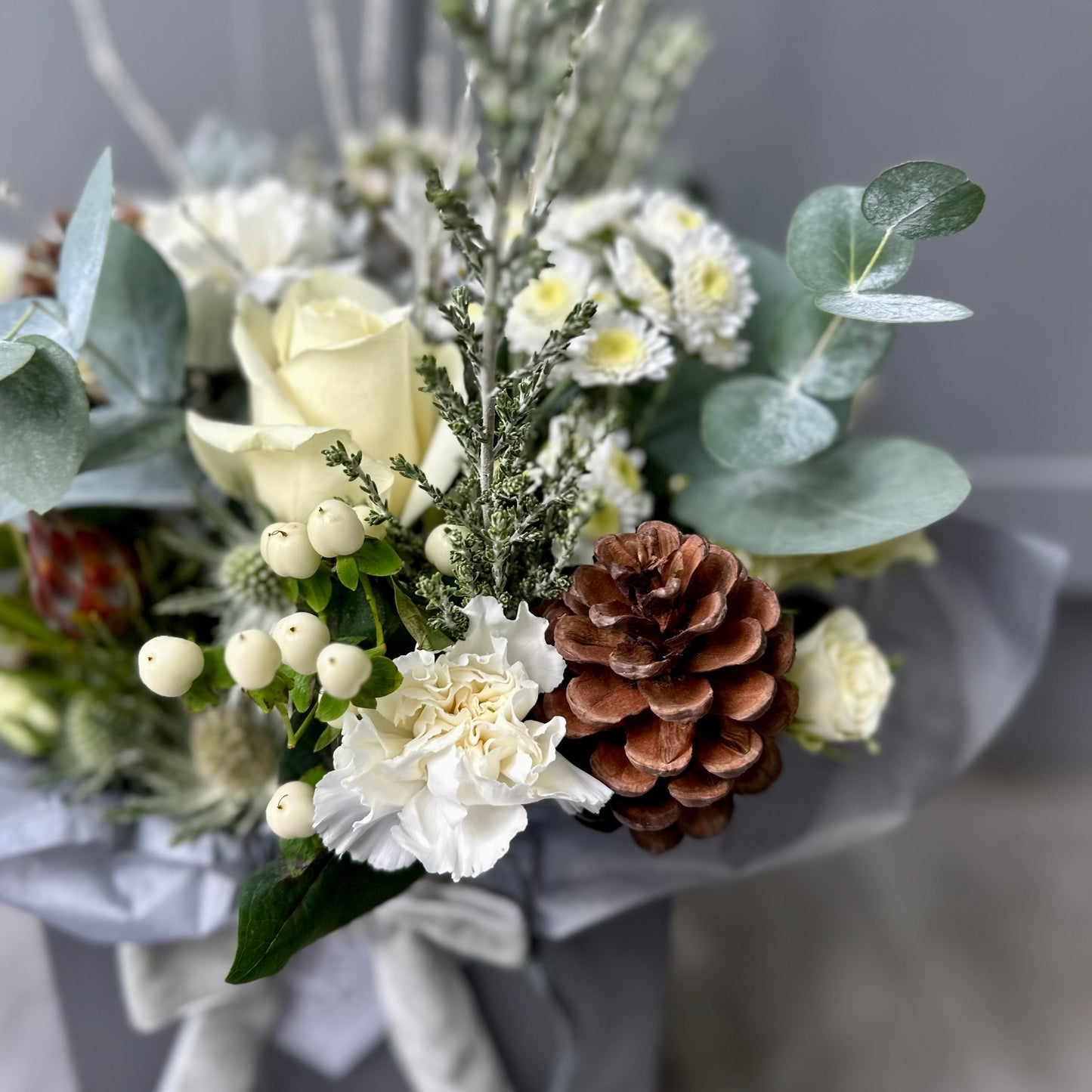 Christmas Gift Bag of Flowers