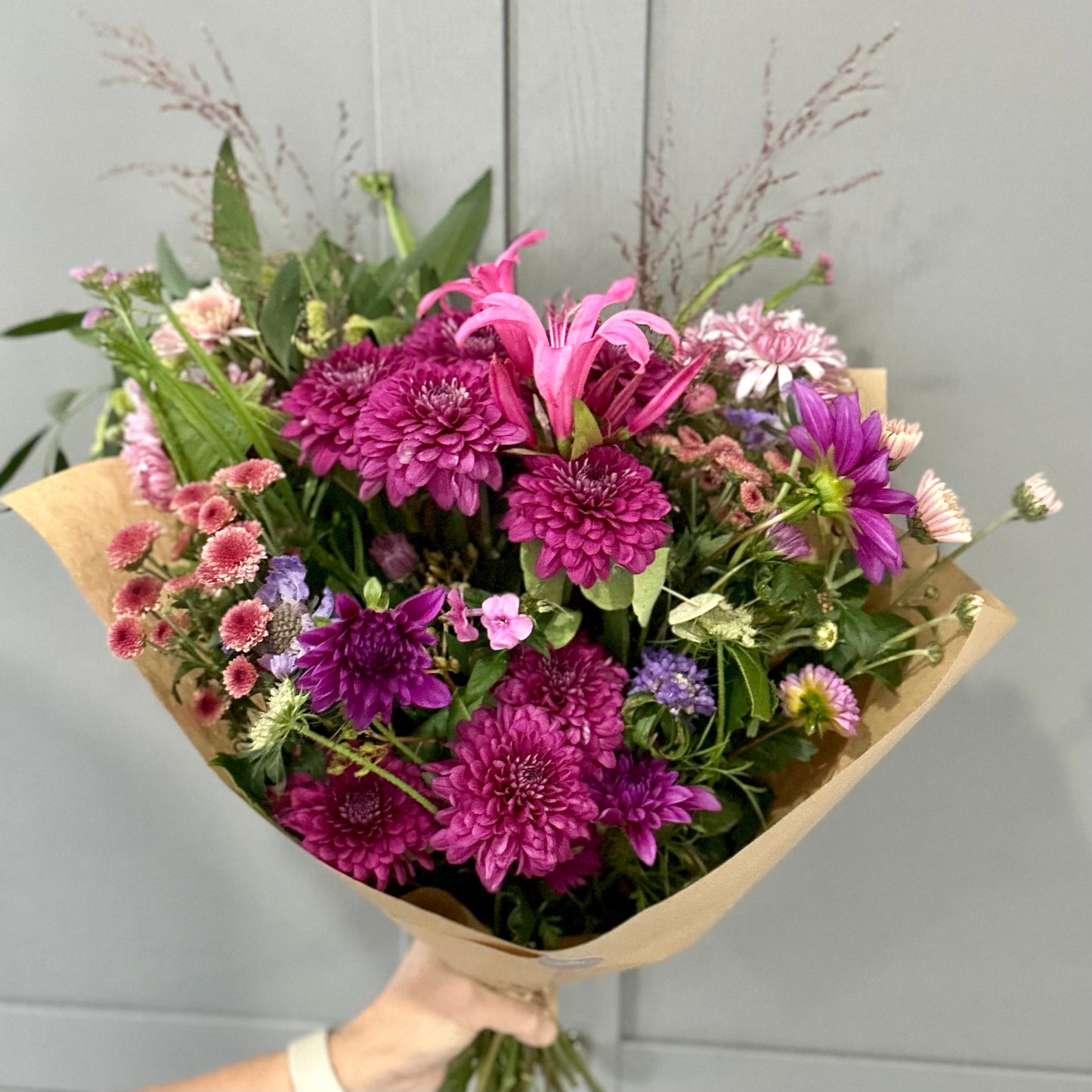 September Friday Flowers - Standard Bunch