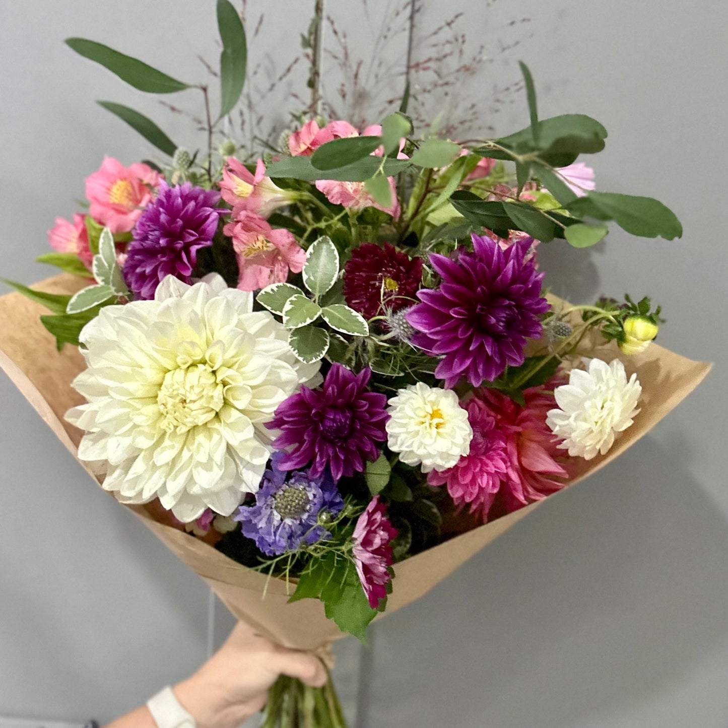 September Friday Flowers - Standard Bunch