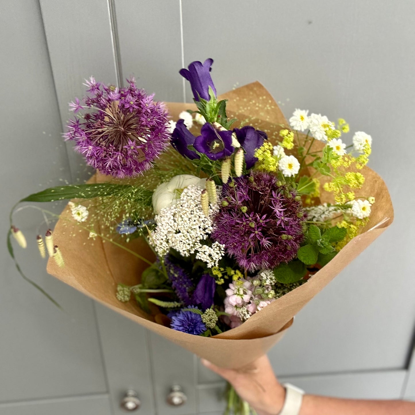 September Friday Flowers - Standard Bunch