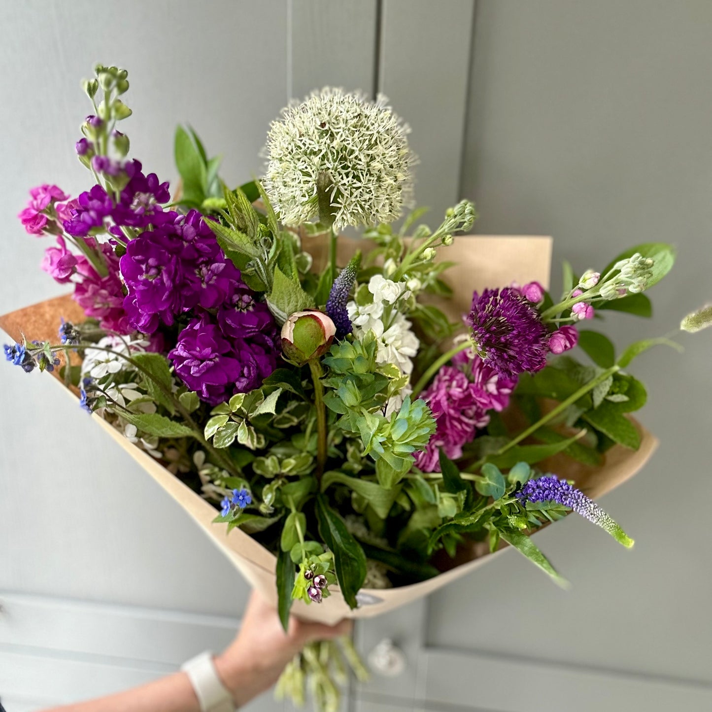 September Friday Flowers - Standard Bunch