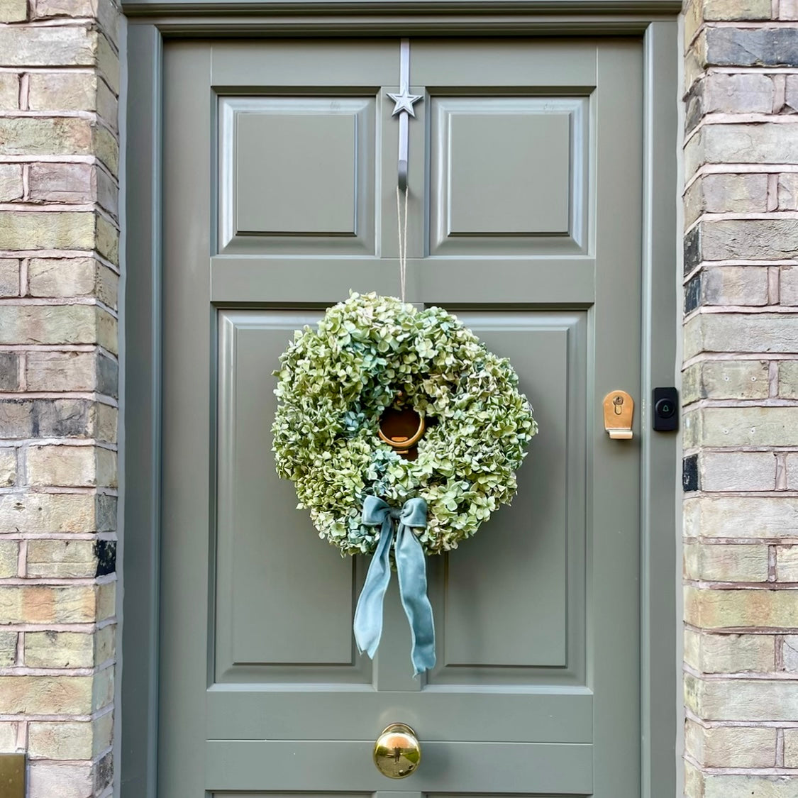 Dried Hydrangea Wreath Workshop