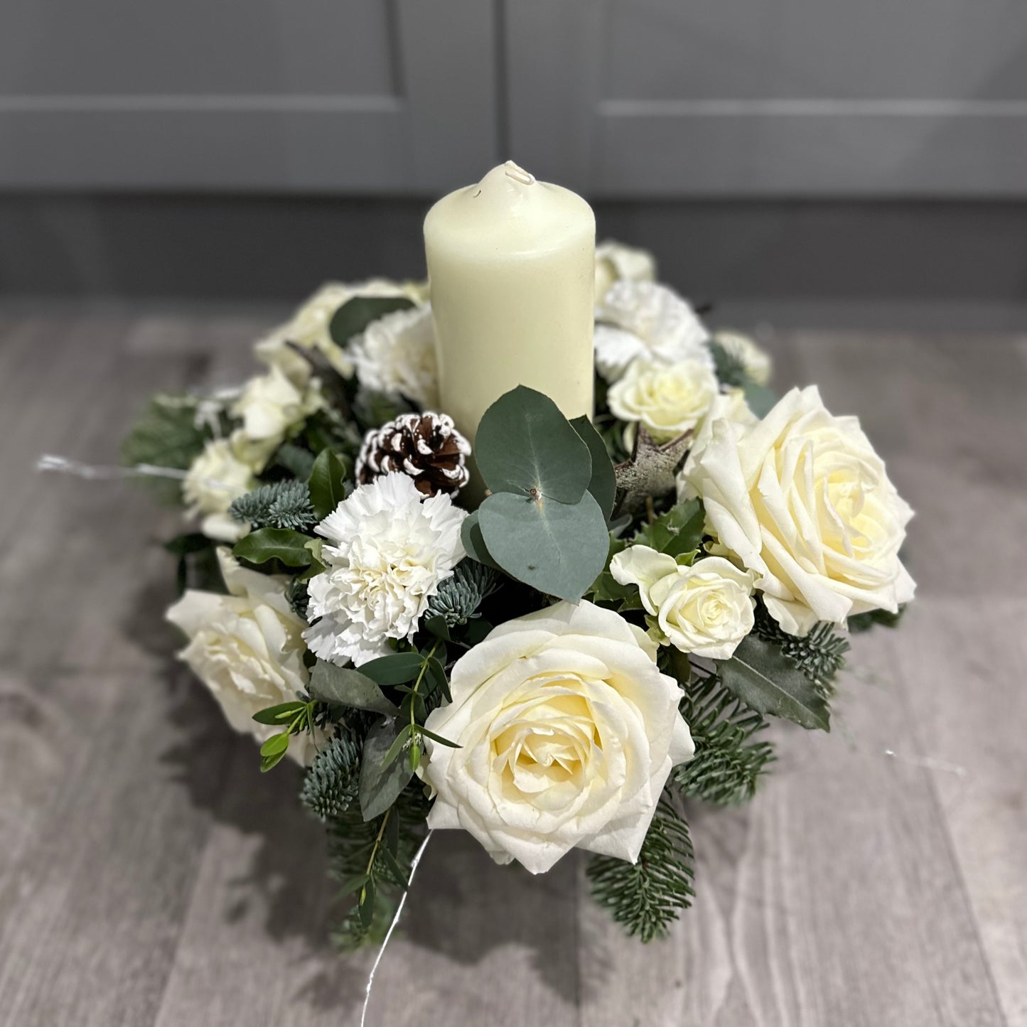 Christmas Classic Candle Arrangement