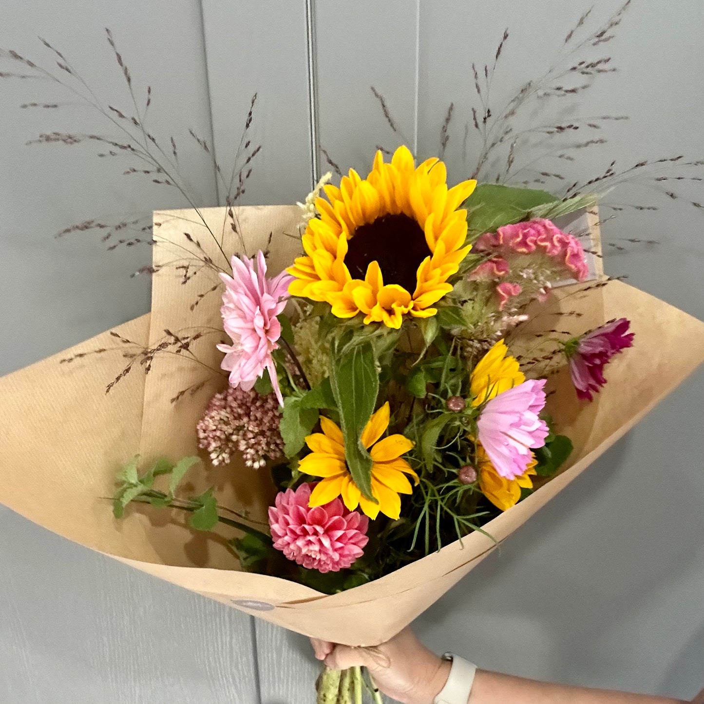 September Friday Flowers - Standard Bunch