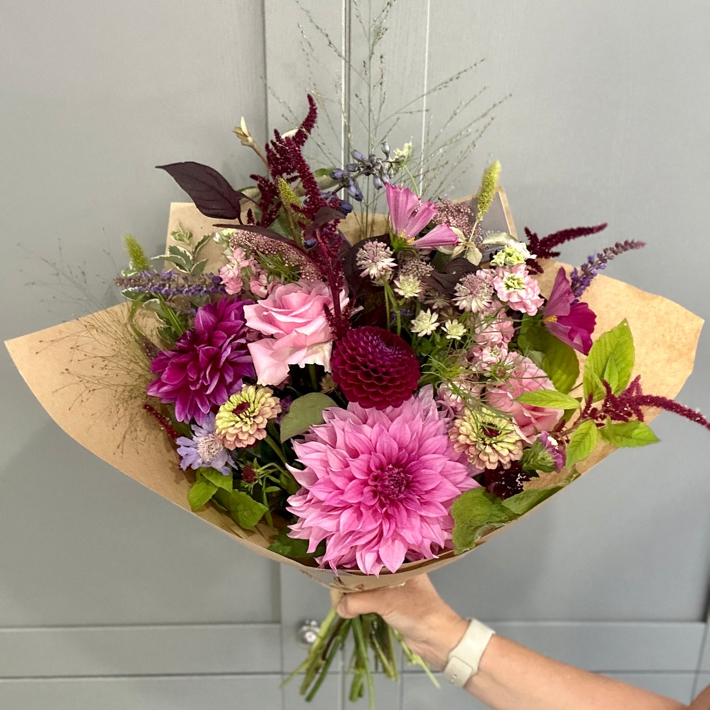 September Friday Flowers - Standard Bunch