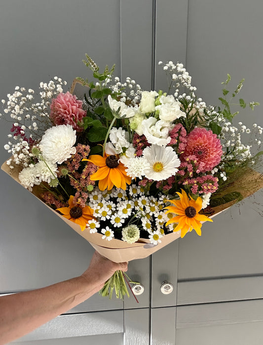 Friday Flowers Peachy Bunch - Free Delivery
